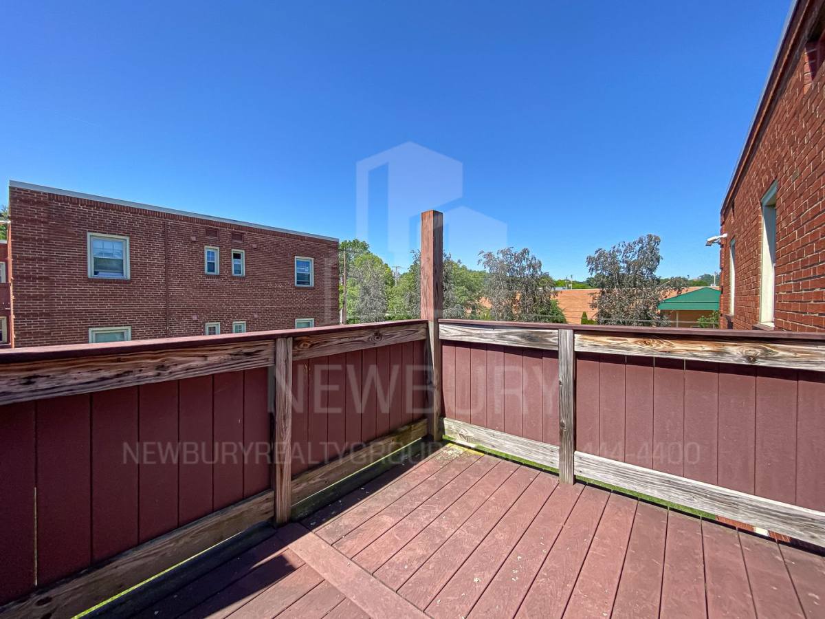 Apartment for rent at 102 W Steuben St, Pittsburgh, PA 15205
