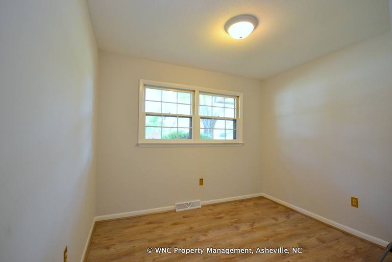 House for rent at 53 Tipperary Dr, Asheville, NC 28806