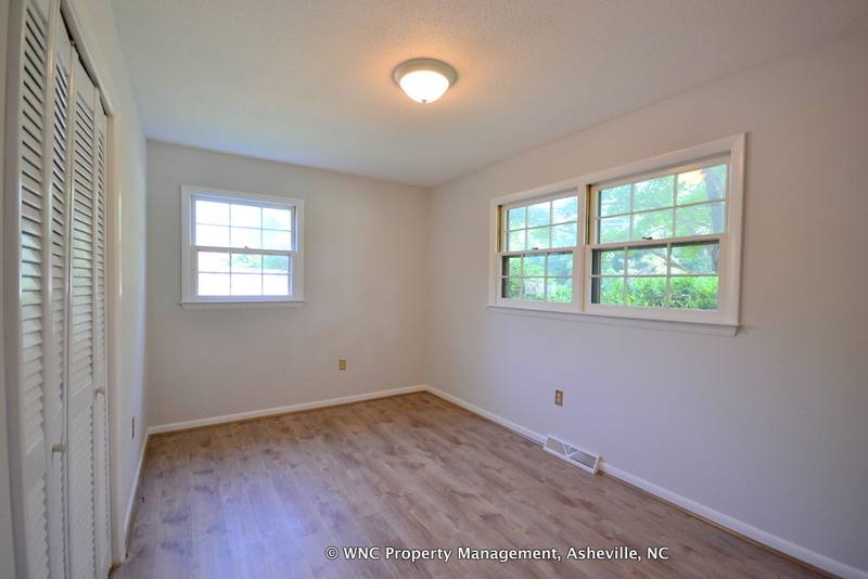 House for rent at 53 Tipperary Dr, Asheville, NC 28806