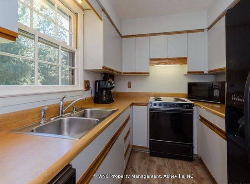 House for rent at 53 Tipperary Dr, Asheville, NC 28806