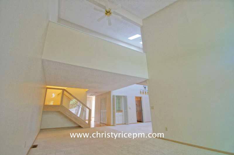 Townhouse for rent at 137 143rd Place NE #30, Bellevue, WA 98007
