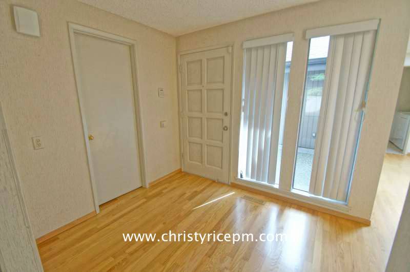 Townhouse for rent at 137 143rd Place NE #30, Bellevue, WA 98007