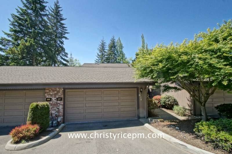 Townhouse for rent at 137 143rd Place NE #30, Bellevue, WA 98007