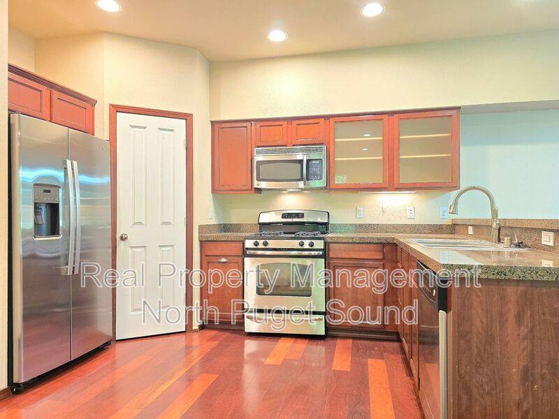 Townhouse for rent at 1145 215th Place SE, Bothell, WA 98021