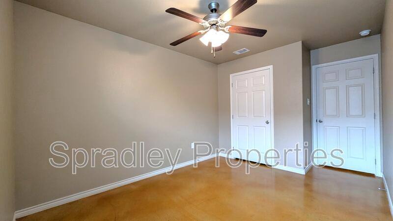 Apartment for rent at 1574 Brady Way, Belton, TX 76513