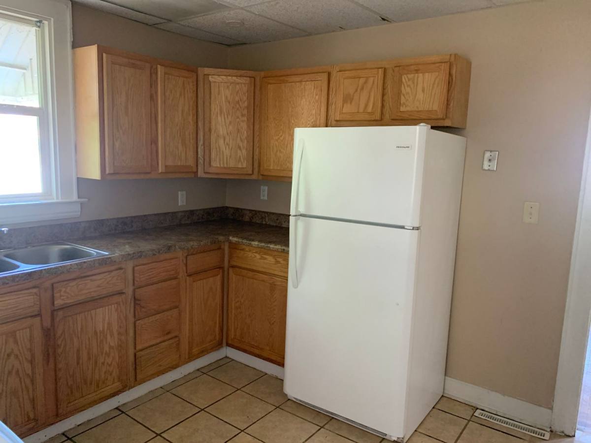 House for rent at 1237 Lynn St, Parkersburg, WV 26101