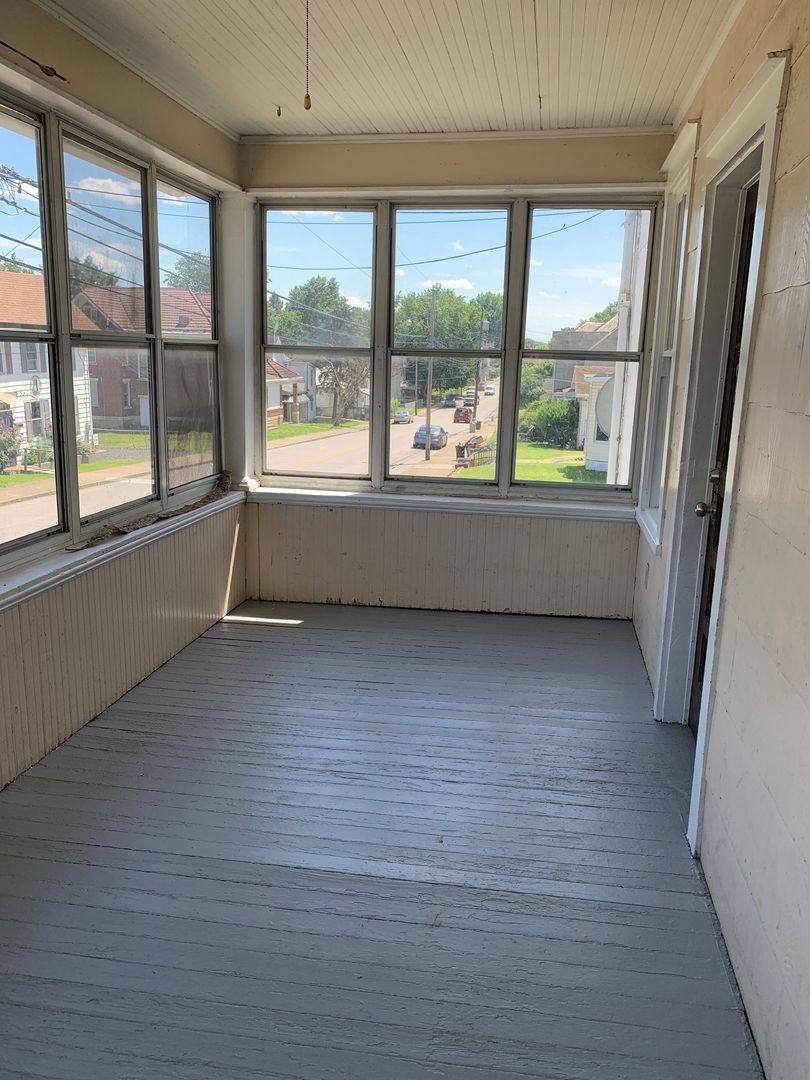 House for rent at 1237 Lynn St, Parkersburg, WV 26101