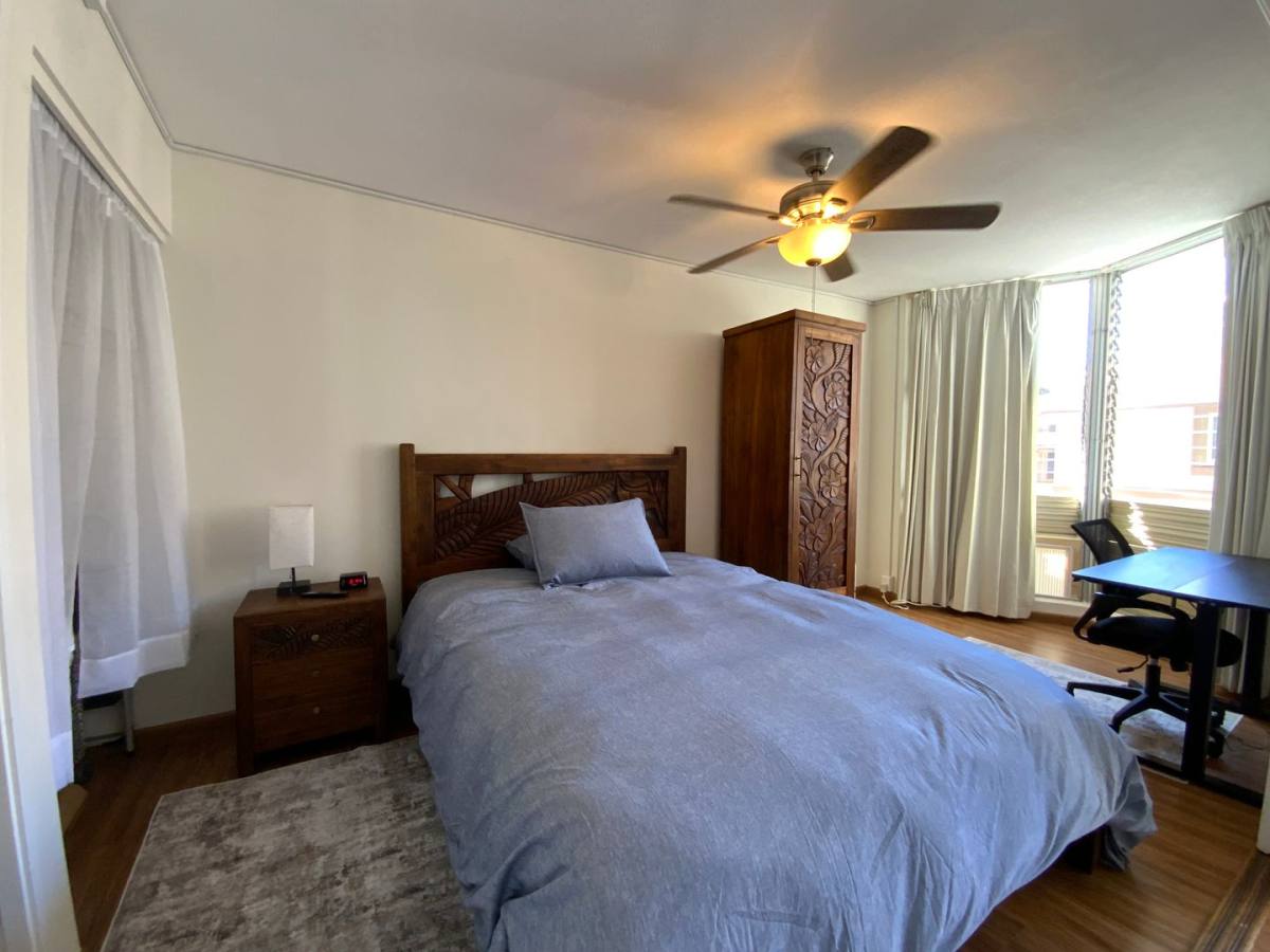 Apartment for rent at 1535 Pensacola St, Honolulu, HI 96822