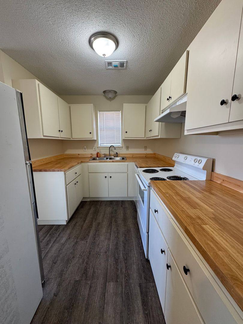 Apartment for rent at 2700 Rudy Rd, Van Buren, AR 72956