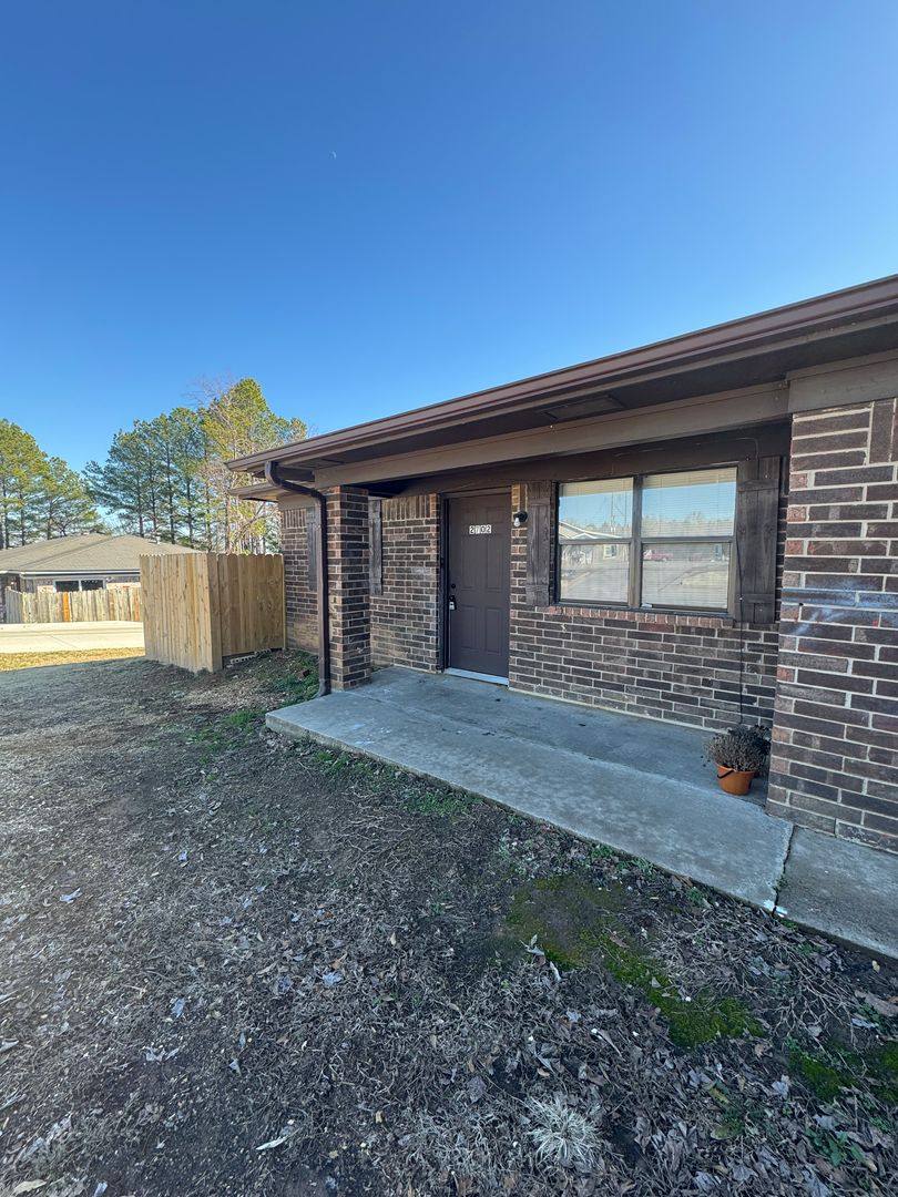Apartment for rent at 2700 Rudy Rd, Van Buren, AR 72956