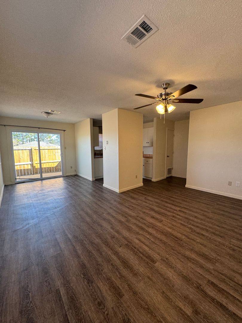 Apartment for rent at 2700 Rudy Rd, Van Buren, AR 72956