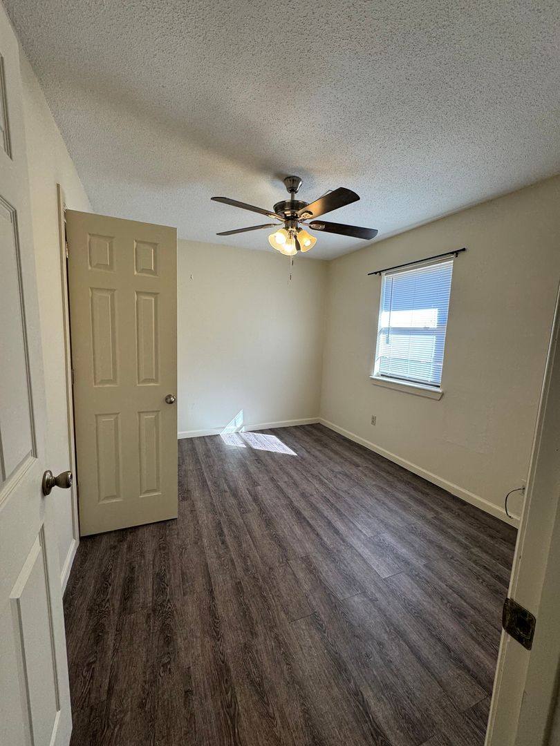 Apartment for rent at 2700 Rudy Rd, Van Buren, AR 72956