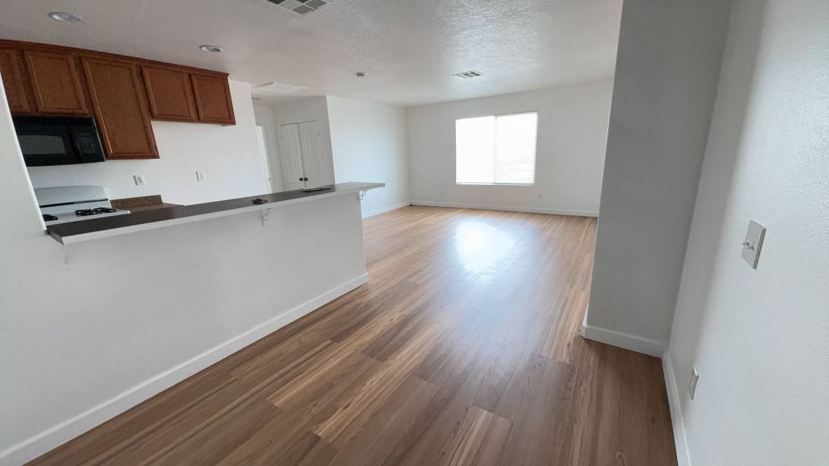 Apartment for rent at 209 E Grace St, Barstow, CA 92311