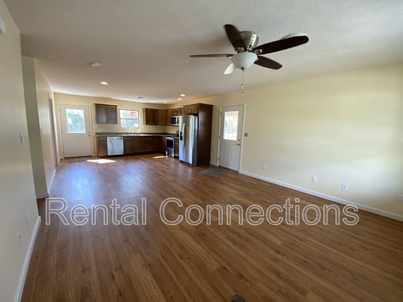 House for rent at 1815 Bridge St, Marion, IL 62959