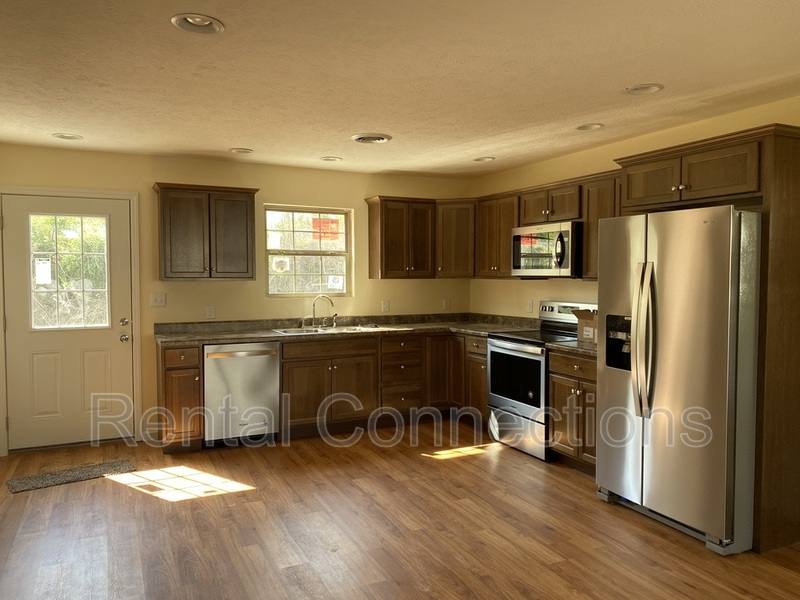 House for rent at 1815 Bridge St, Marion, IL 62959