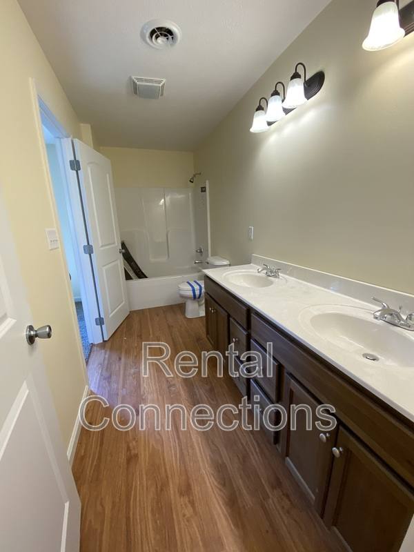 House for rent at 1815 Bridge St, Marion, IL 62959