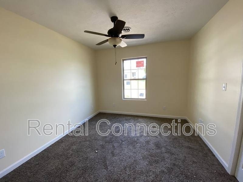 House for rent at 1815 Bridge St, Marion, IL 62959