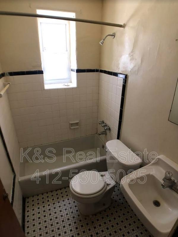 Apartment for rent at 115 Mount Lebanon Blvd #1, Pittsburgh, PA 15228