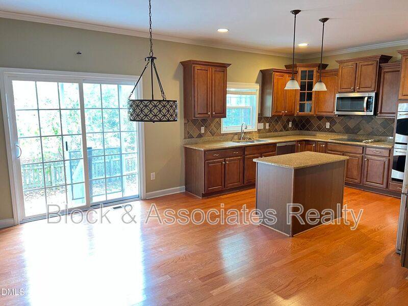 House for rent at 936 Bentbury Way, Cary, NC 27518