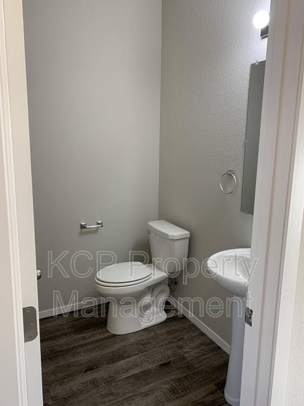 House for rent at 1127 S Kingfisher Lane, Fayetteville, AR 72701