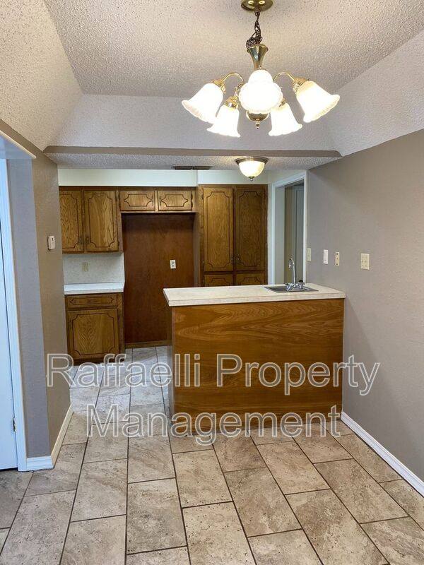 Apartment for rent at 3616 Skyline Blvd, Texarkana, TX 75503