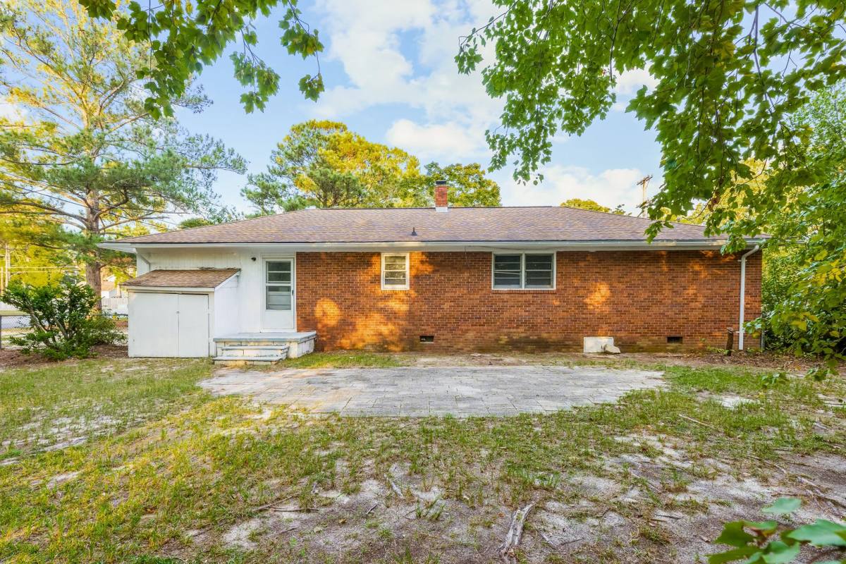 House for rent at 3523 Rosehill Rd, Fayetteville, NC 28311