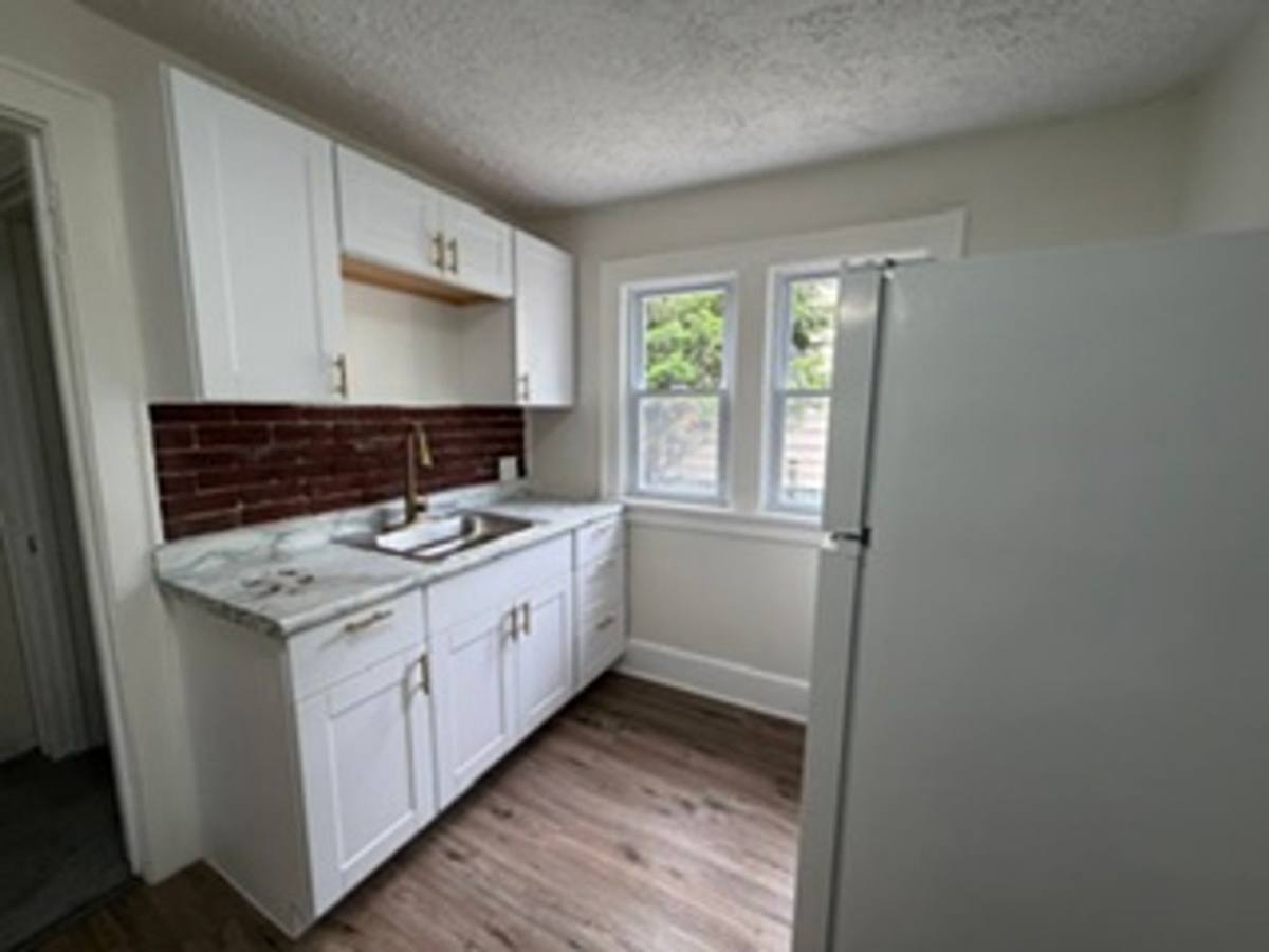 House for rent at 875 Harrison Ave, Akron, OH 44314