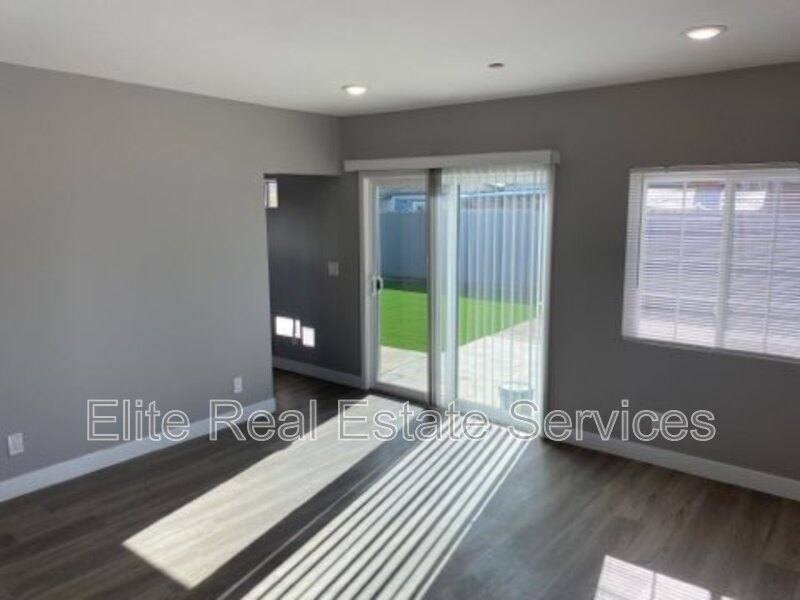 House for rent at 6375 Osler St, San Diego, CA 92111