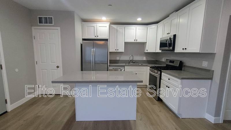 House for rent at 6375 Osler St, San Diego, CA 92111