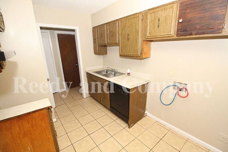 House for rent at 3385 Barbwood Dr, Memphis, TN 38118