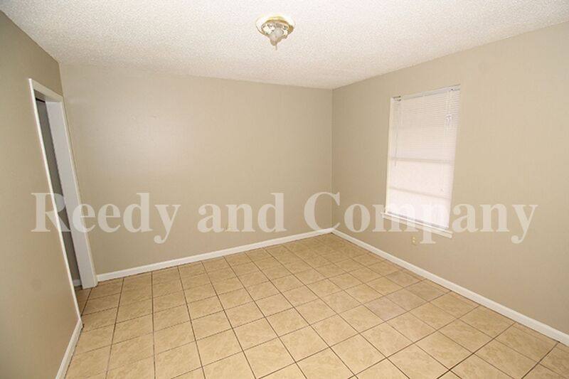 House for rent at 3385 Barbwood Dr, Memphis, TN 38118