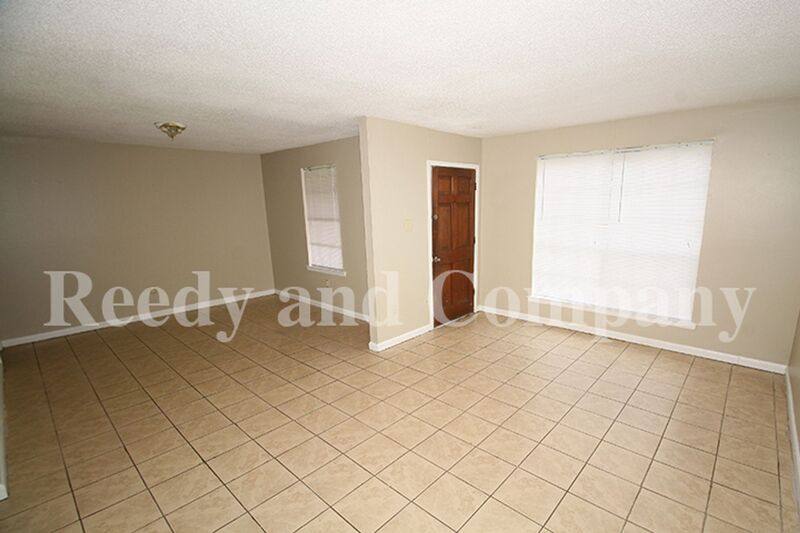 House for rent at 3385 Barbwood Dr, Memphis, TN 38118