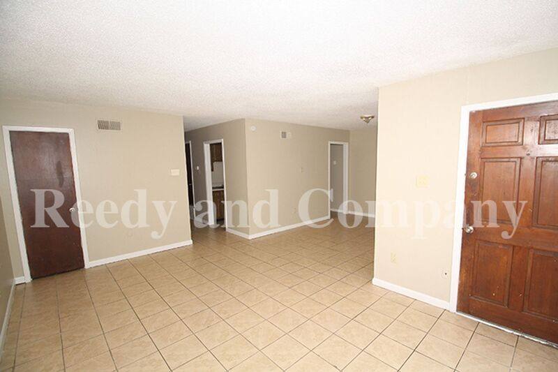 House for rent at 3385 Barbwood Dr, Memphis, TN 38118