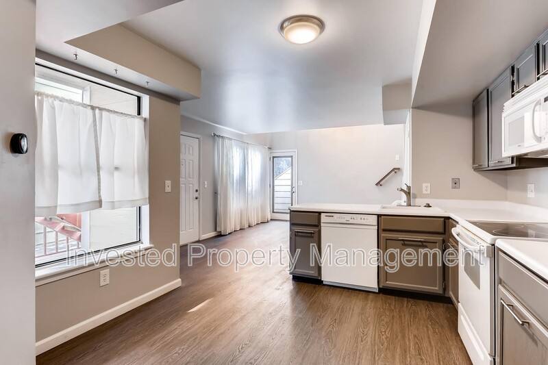 Apartment for rent at 909 S Dawson Way #13, Aurora, CO 80012