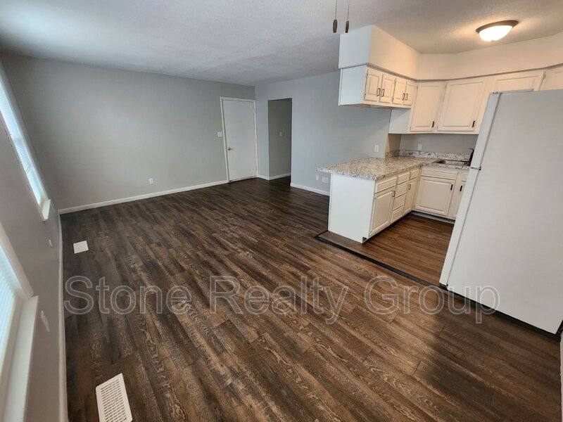 Apartment for rent at 245 N Kibby St #23, Clinton, IN 47842