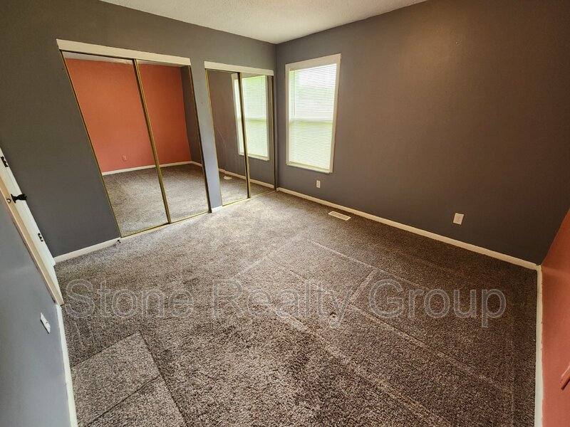 Apartment for rent at 245 N Kibby St #23, Clinton, IN 47842