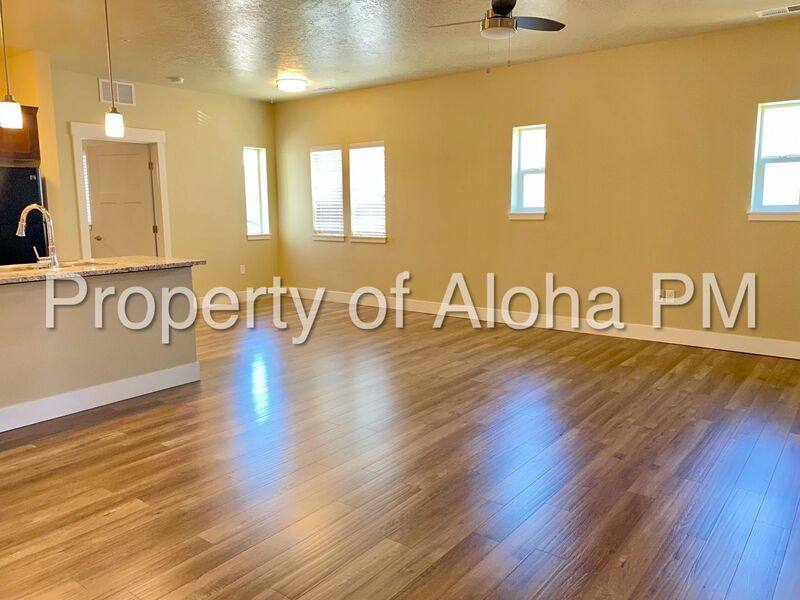 House for rent at 3566 E Grand Forest Dr #202, Boise, ID 83716