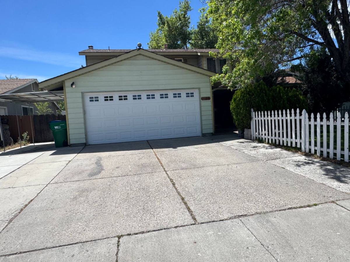 House for rent at 1053 Glen Molly Dr, Sparks, NV 89434