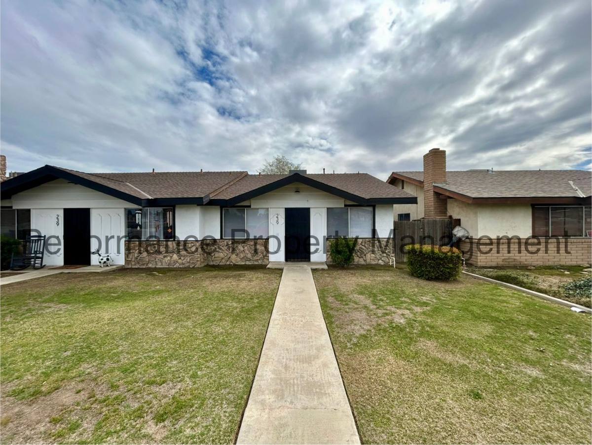 Apartment for rent at 239 W China Grade Loop, Bakersfield, CA 93308