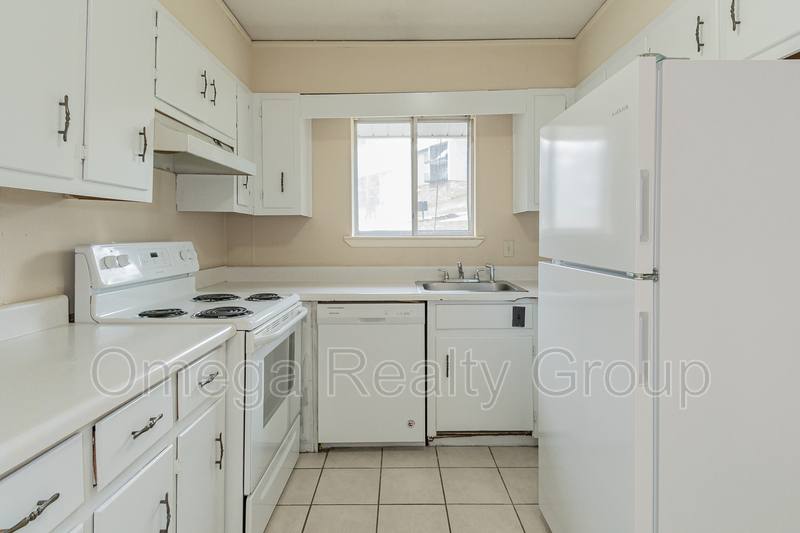 Apartment for rent at 1604 14th Ave E #10, Jasper, AL 35501