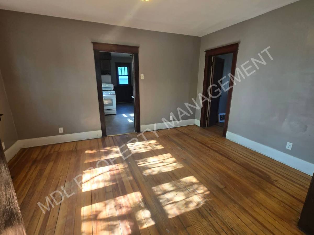 House for rent at 1715 Green St, Saginaw, MI 48602