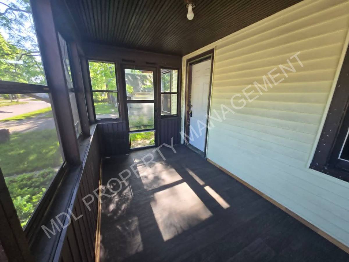 House for rent at 1715 Green St, Saginaw, MI 48602