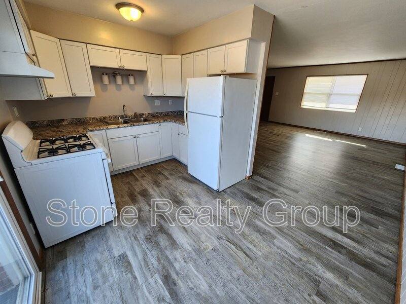 Apartment for rent at 676 Delaware Ave #24, Terre Haute, IN 47804