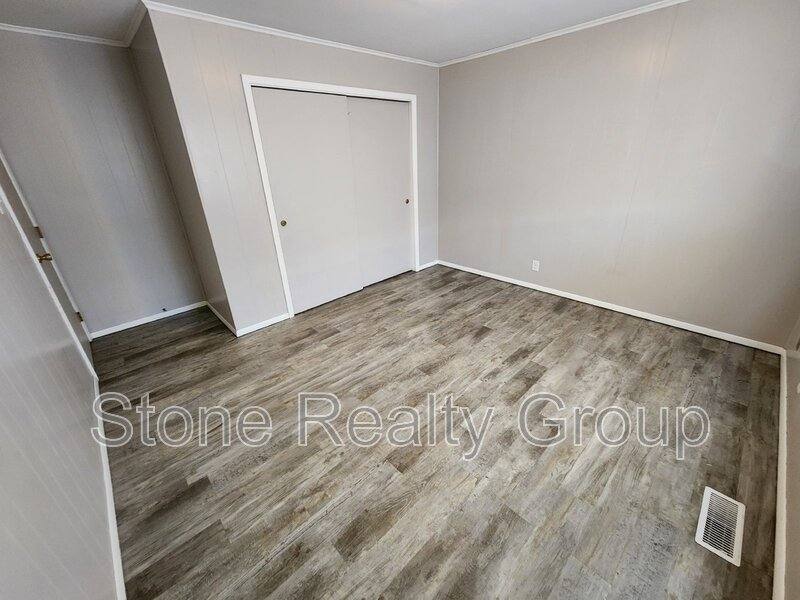 Apartment for rent at 676 Delaware Ave #24, Terre Haute, IN 47804