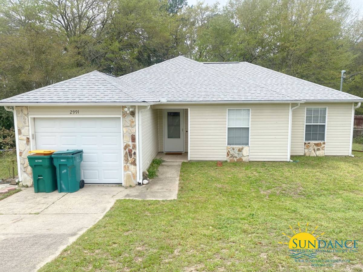 House for rent at 2991 Windsor Circle, Crestview, FL 32539