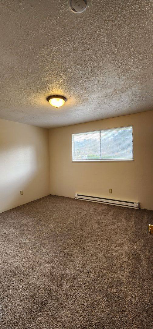 Apartment for rent at 445 SW Elm Rd, Estacada, OR 97023