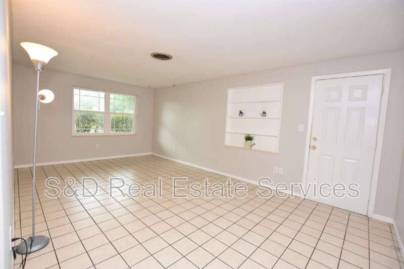 House for rent at 1424 Phyllis St, Lakeland, FL 33803