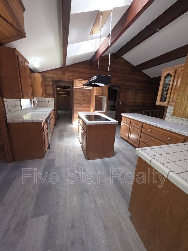 House for rent at 14975 Chattering Pines Rd, Grass Valley, CA 95945