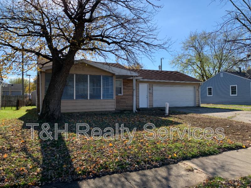 House for rent at 1819 Knox St, Indianapolis, IN 46237