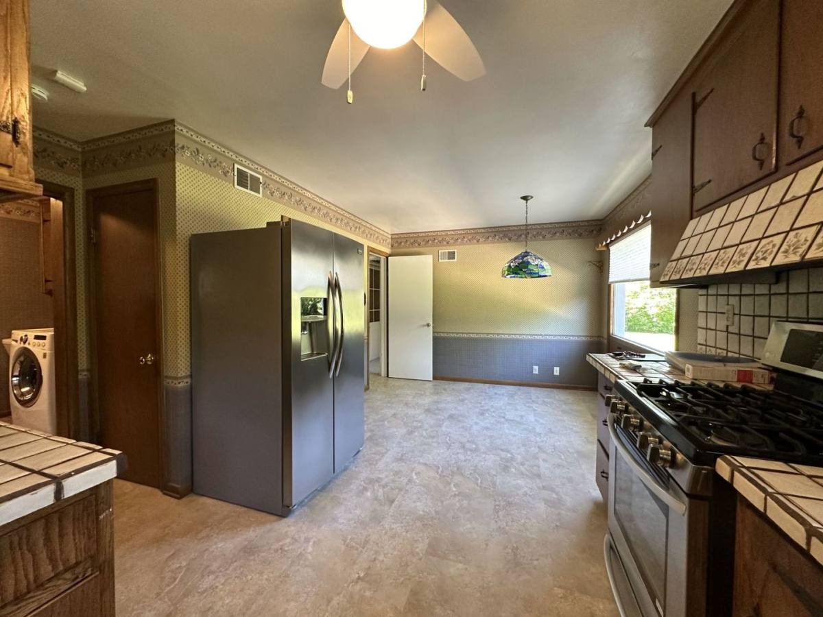 House for rent at 1375 Fairhaven Blvd, Elm Grove, WI 53122